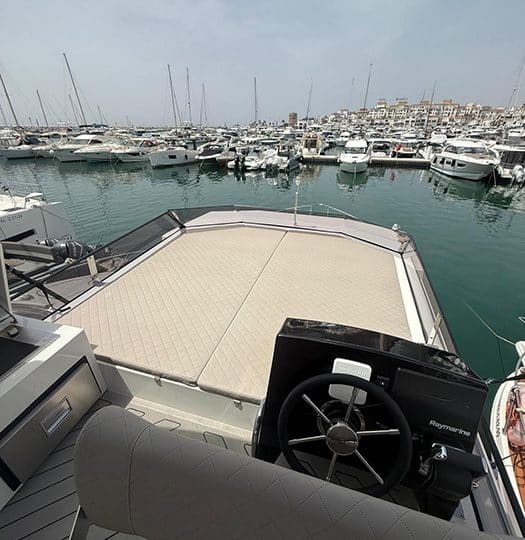 cobra 42 yate 1