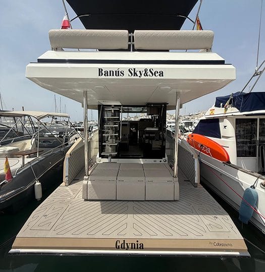 cobra 42 yate 1